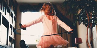 PostmodernJukebox delivers a sultry cover of ‘Seven Nation Army’ PostmodernJukebox delivers a sultry cover of ‘Seven Nation Army’